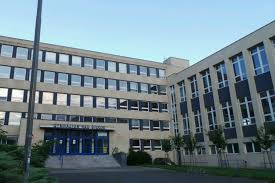 gymnázium, praha 7, nad štolou 1